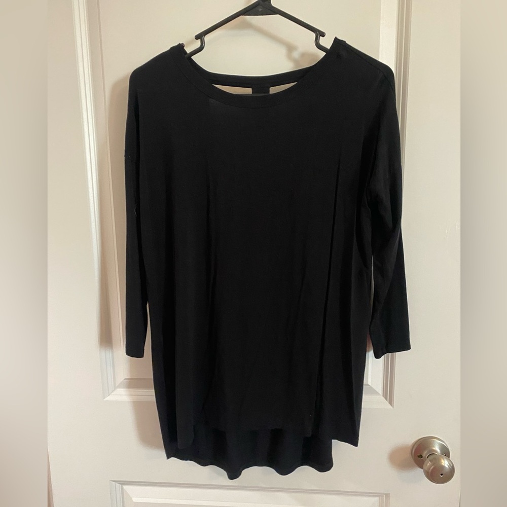 Black 3/4 sleeve top